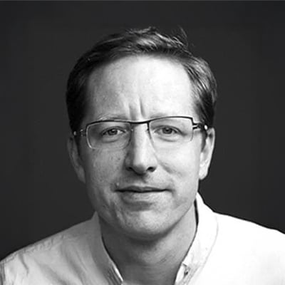 eli-collins-headshot