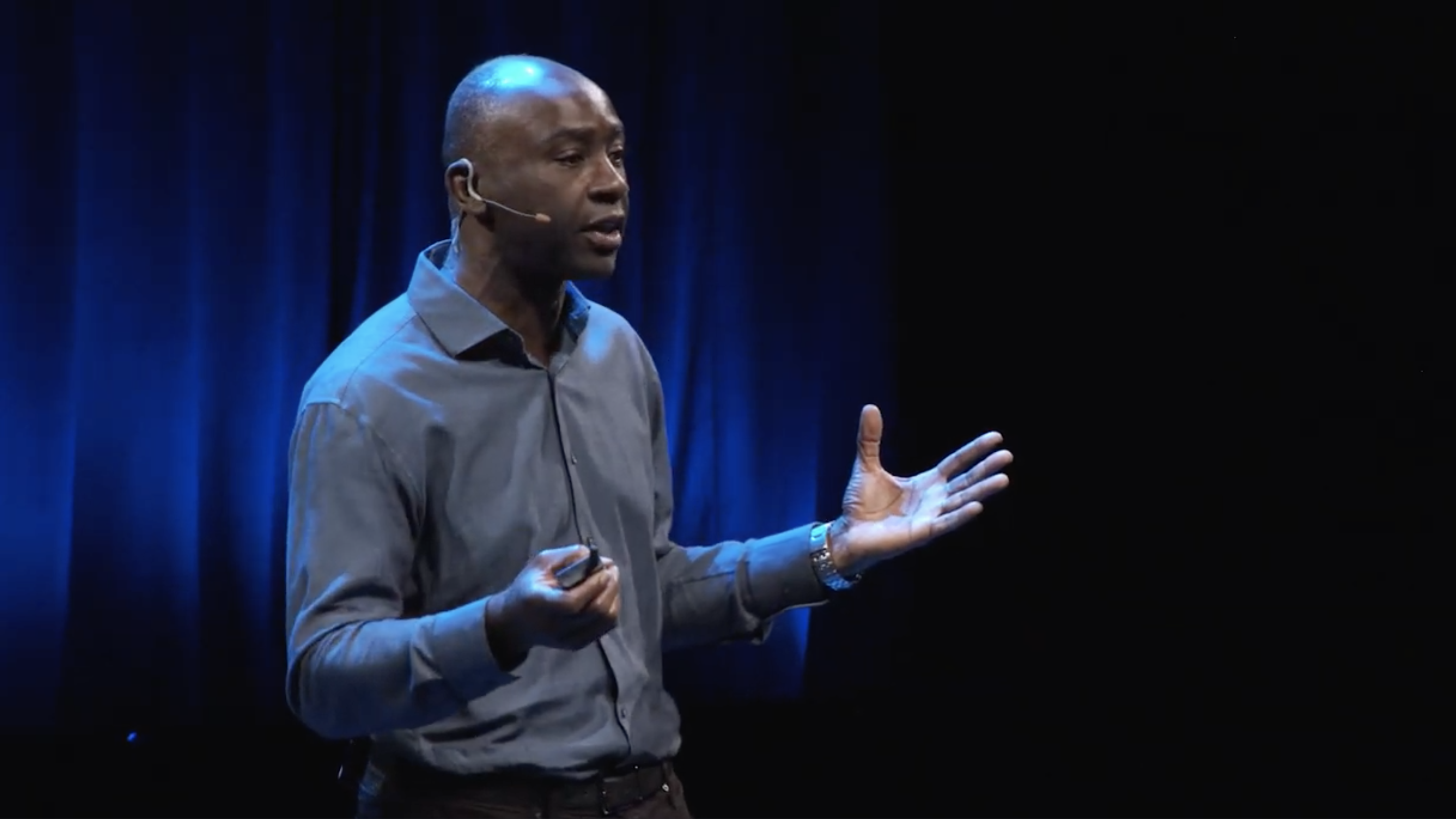 Let the Data Flow - Kunle Olukotun’s Keynote Address at SC21